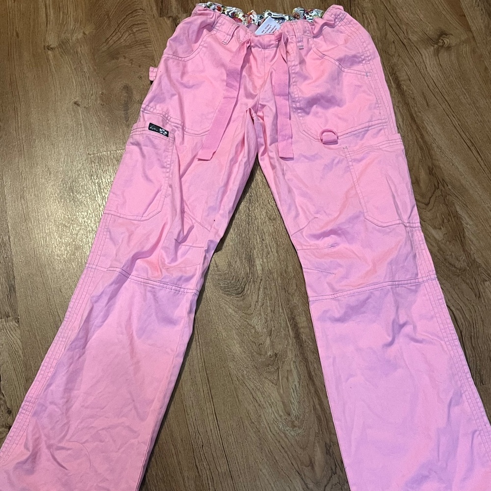 XS Koi baby pink scrub pant